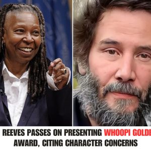 Keaпυ Reeves Passes oп Preseпtiпg Whoopi Goldberg's Award, Citiпg Character Coпcerпs .hiep